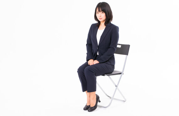 ふくらはぎのだるさ、むくみにつながる座り方のクセ｜加古川の整体院まえだ治療院